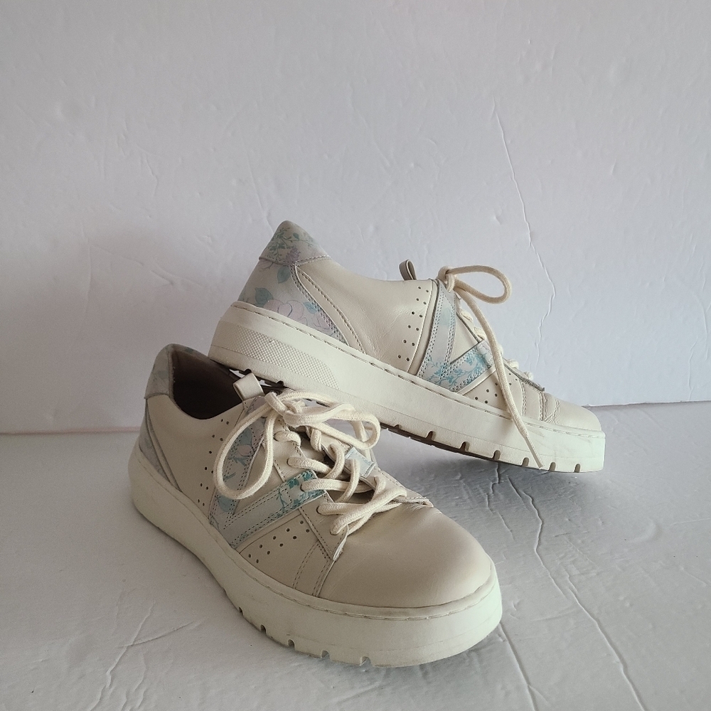 Vionic Simasa Women's Casual Cream Sneakers sz.6